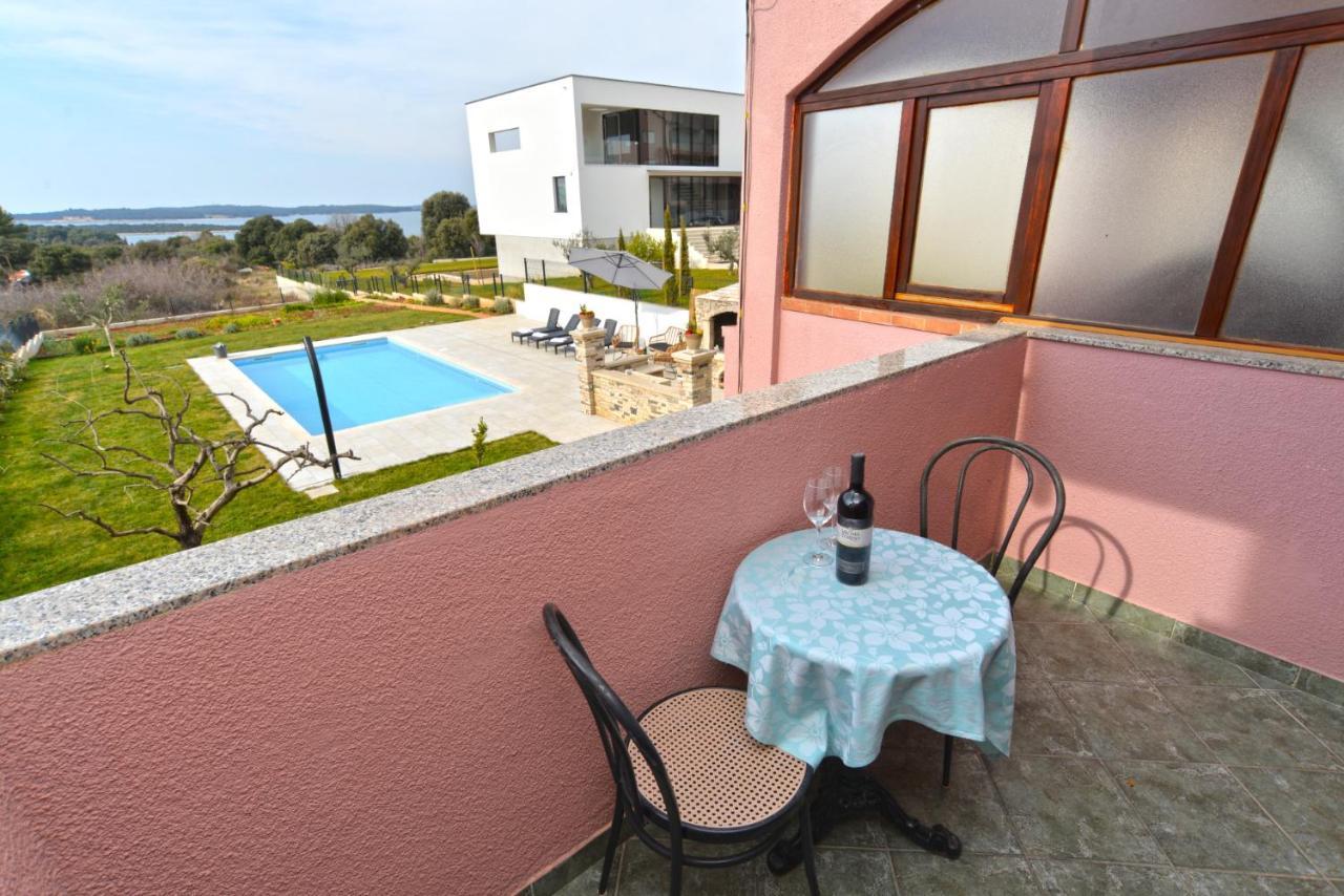 Apartments Violete 742 Pula Zewnętrze zdjęcie