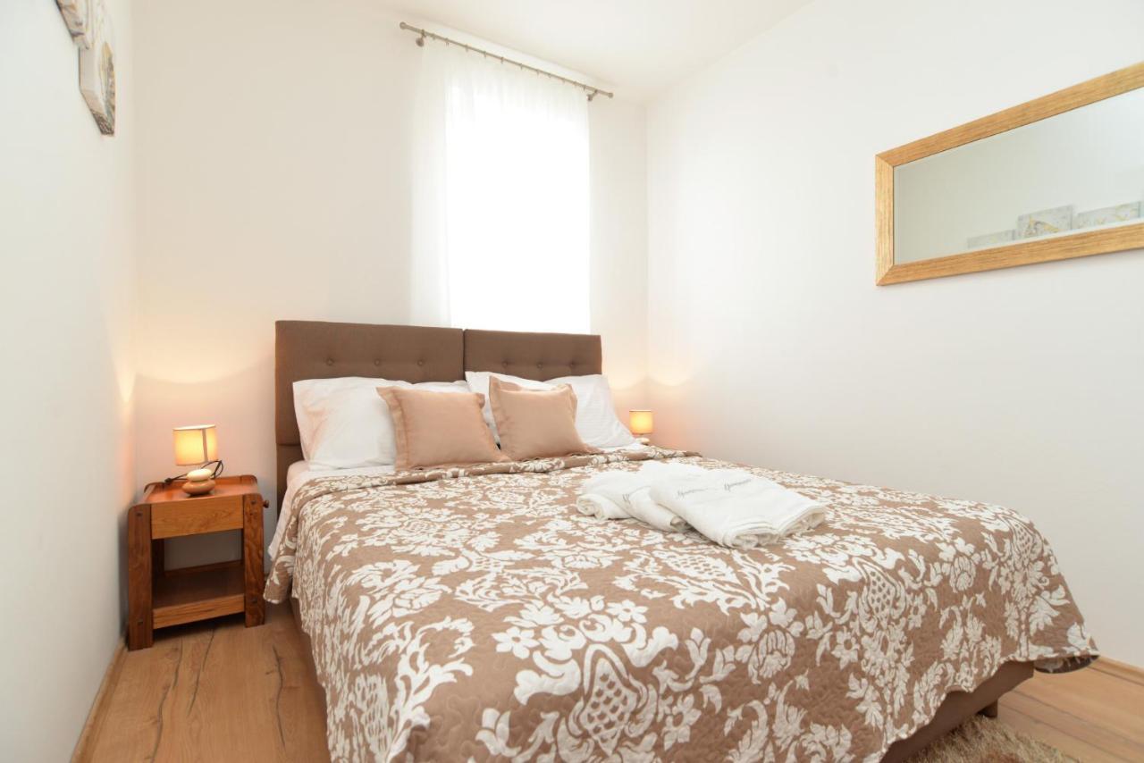 Apartments Violete 742 Pula Zewnętrze zdjęcie